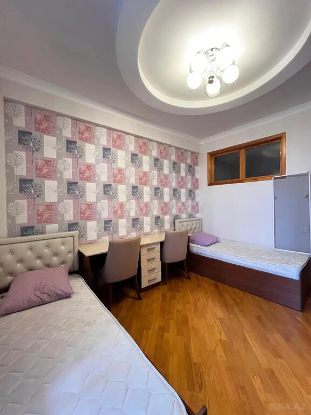 Kirayə verilir 3 otaqlı mənzil 136 m²