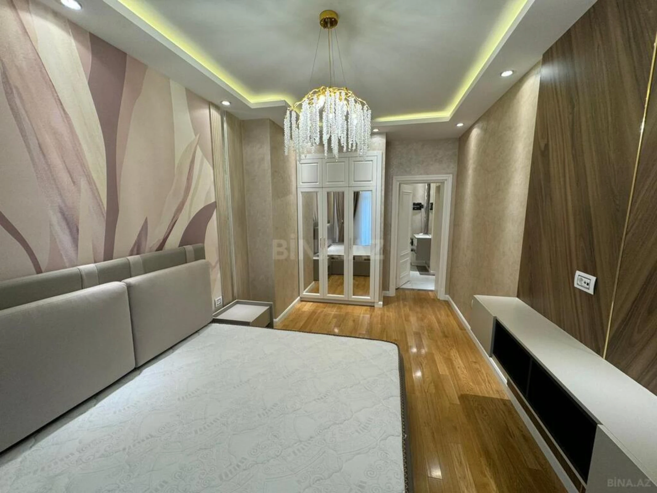 Kirayə verilir 3 otaqlı mənzil 115 m²