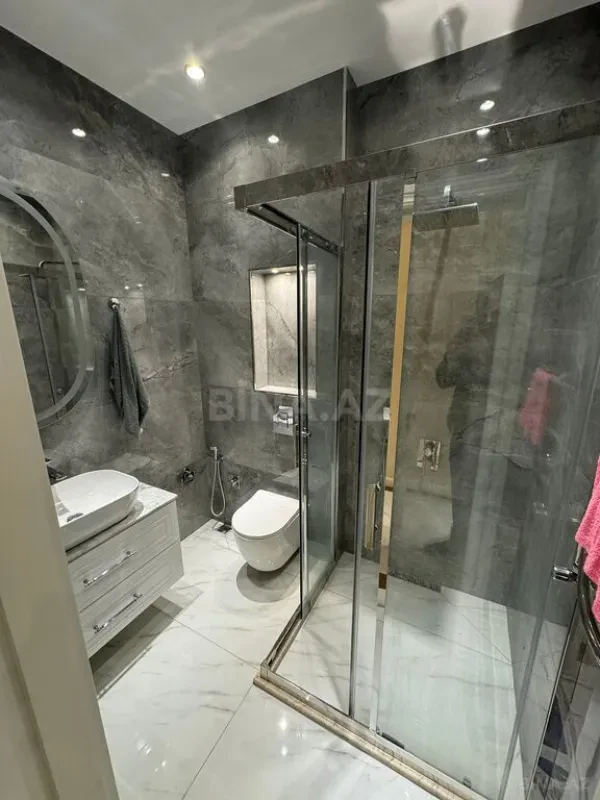 Kirayə verilir 3 otaqlı mənzil 115 m²