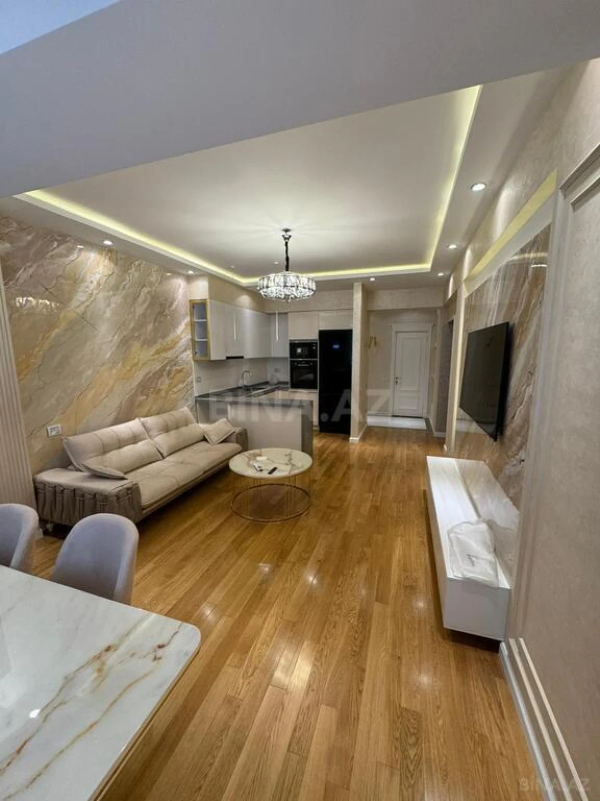 Kirayə verilir 3 otaqlı mənzil 115 m²