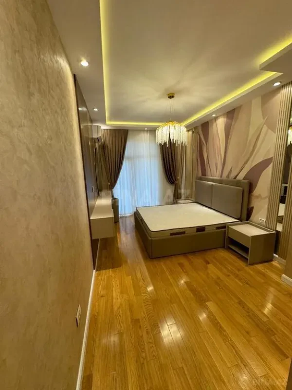 Kirayə verilir 3 otaqlı mənzil 115 m²