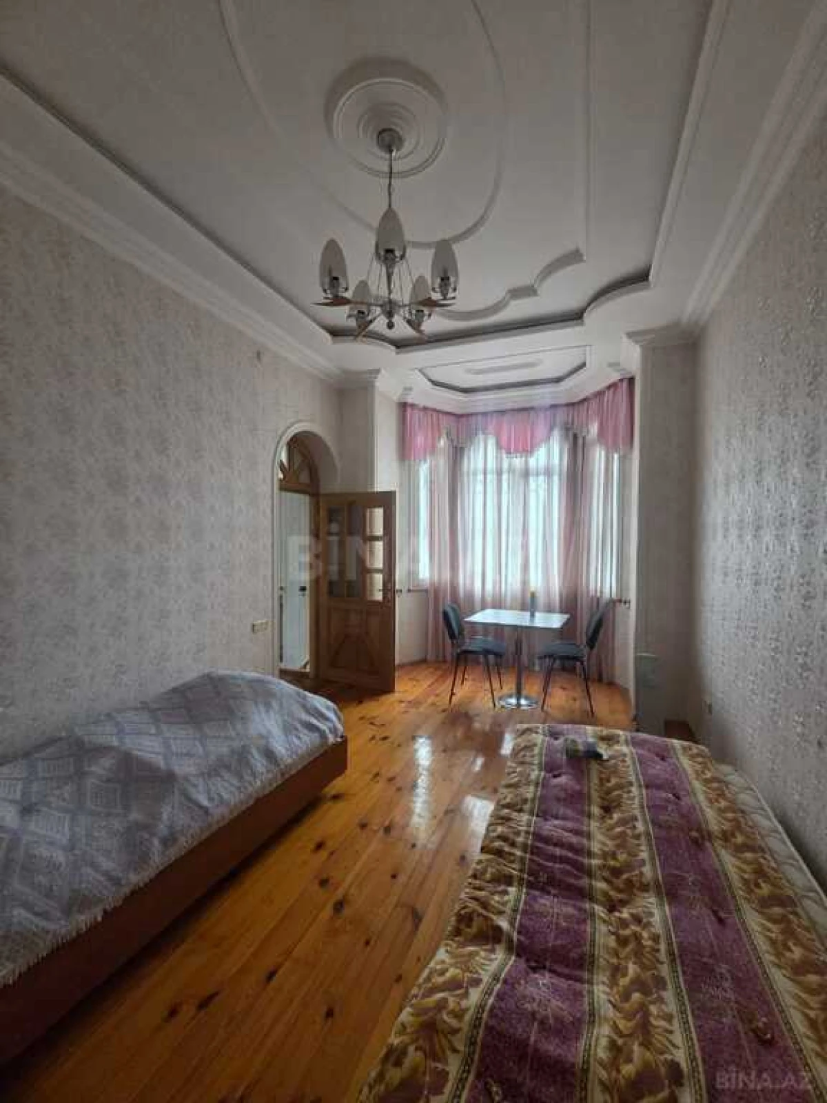 Satılır 5 otaqlı həyət evi 360 m²