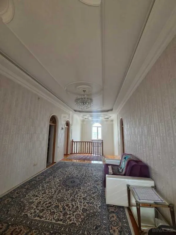 Satılır 5 otaqlı həyət evi 360 m²