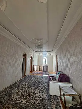 Satılır 5 otaqlı həyət evi 360 m²