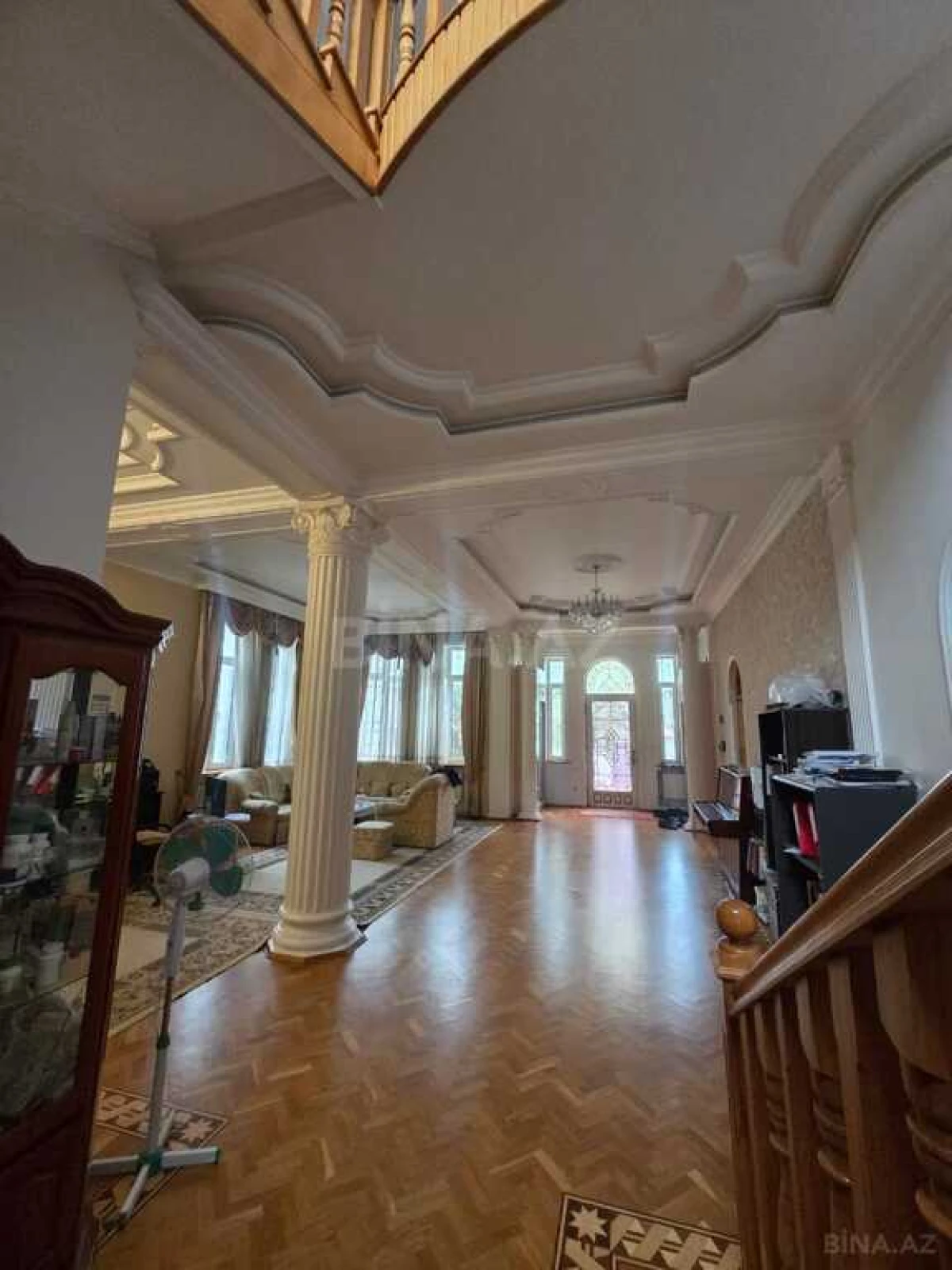 Satılır 5 otaqlı həyət evi 360 m²