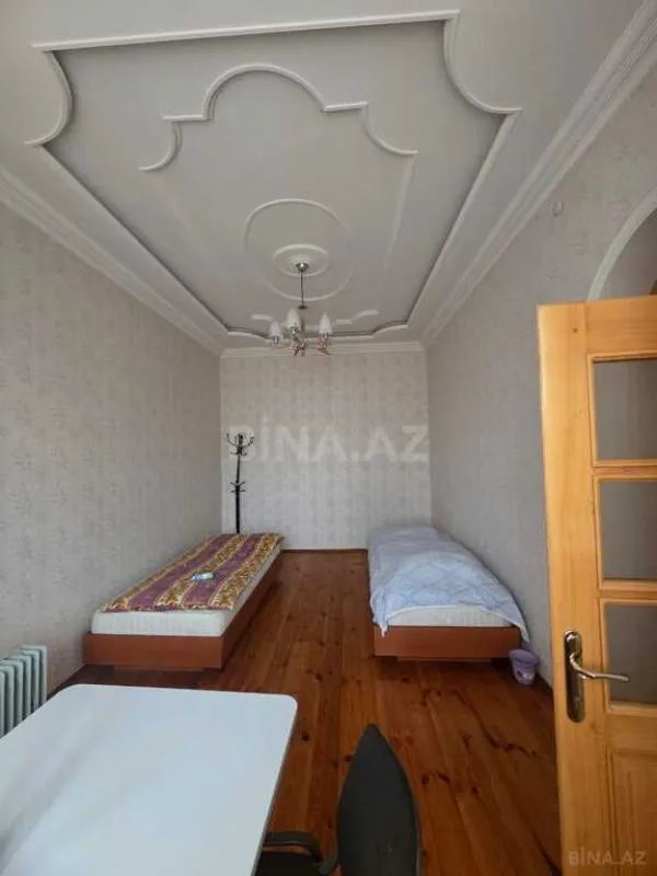 Satılır 5 otaqlı həyət evi 360 m²