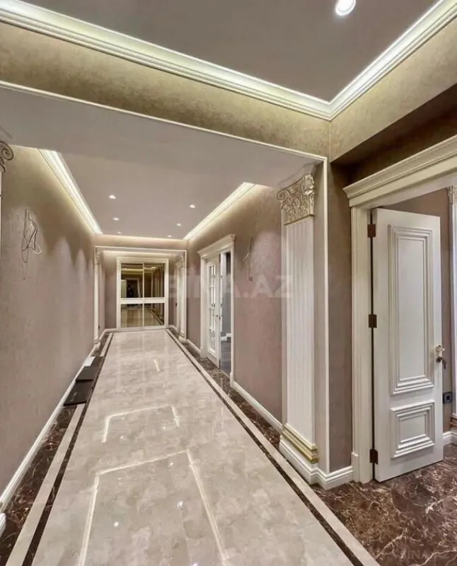 Satılır 2 otaqlı mənzil 113 m²