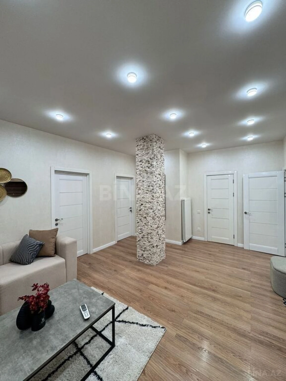 Satılır 3 otaqlı mənzil 91 m²