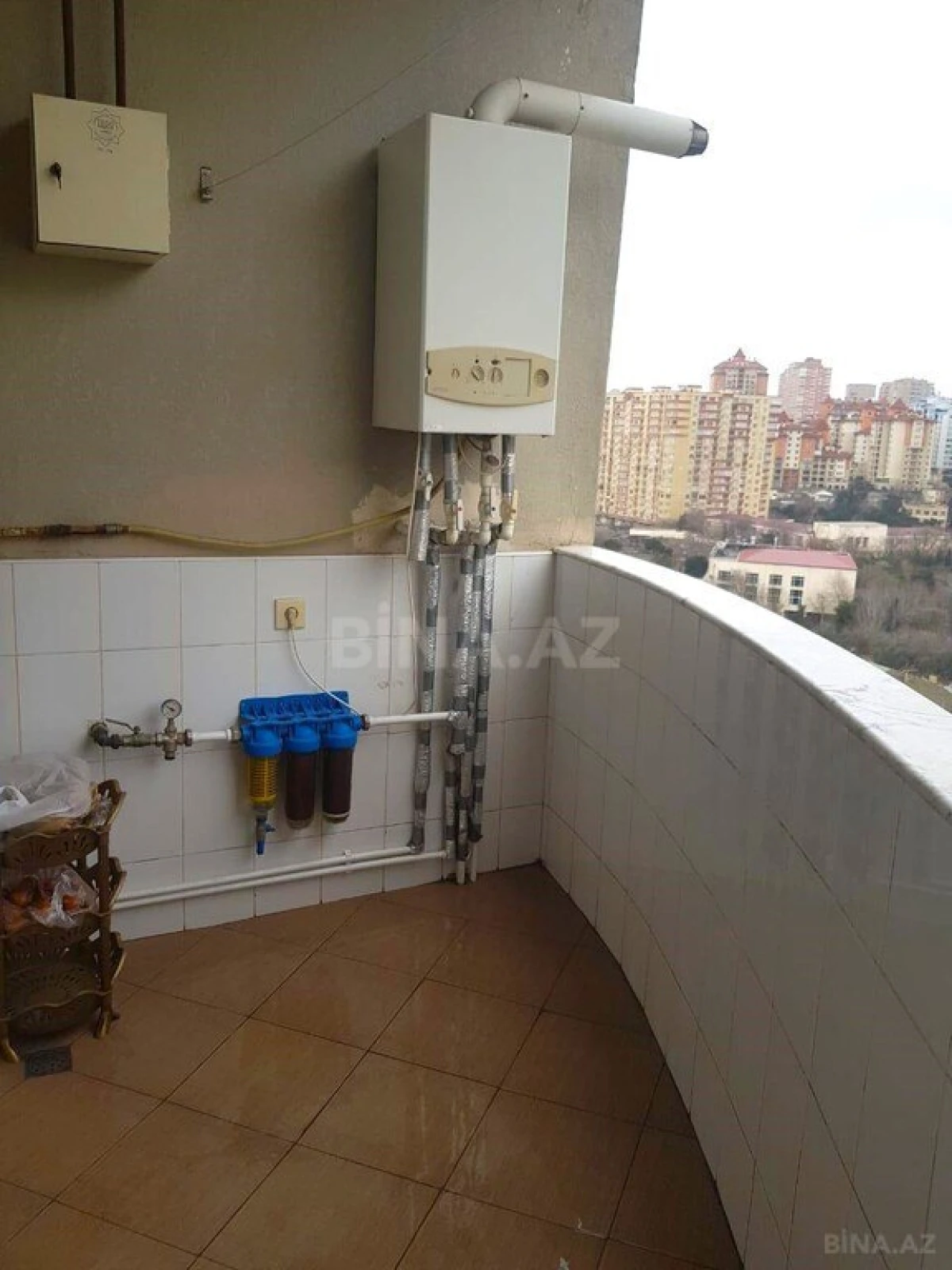 Satılır 3 otaqlı mənzil 115 m²