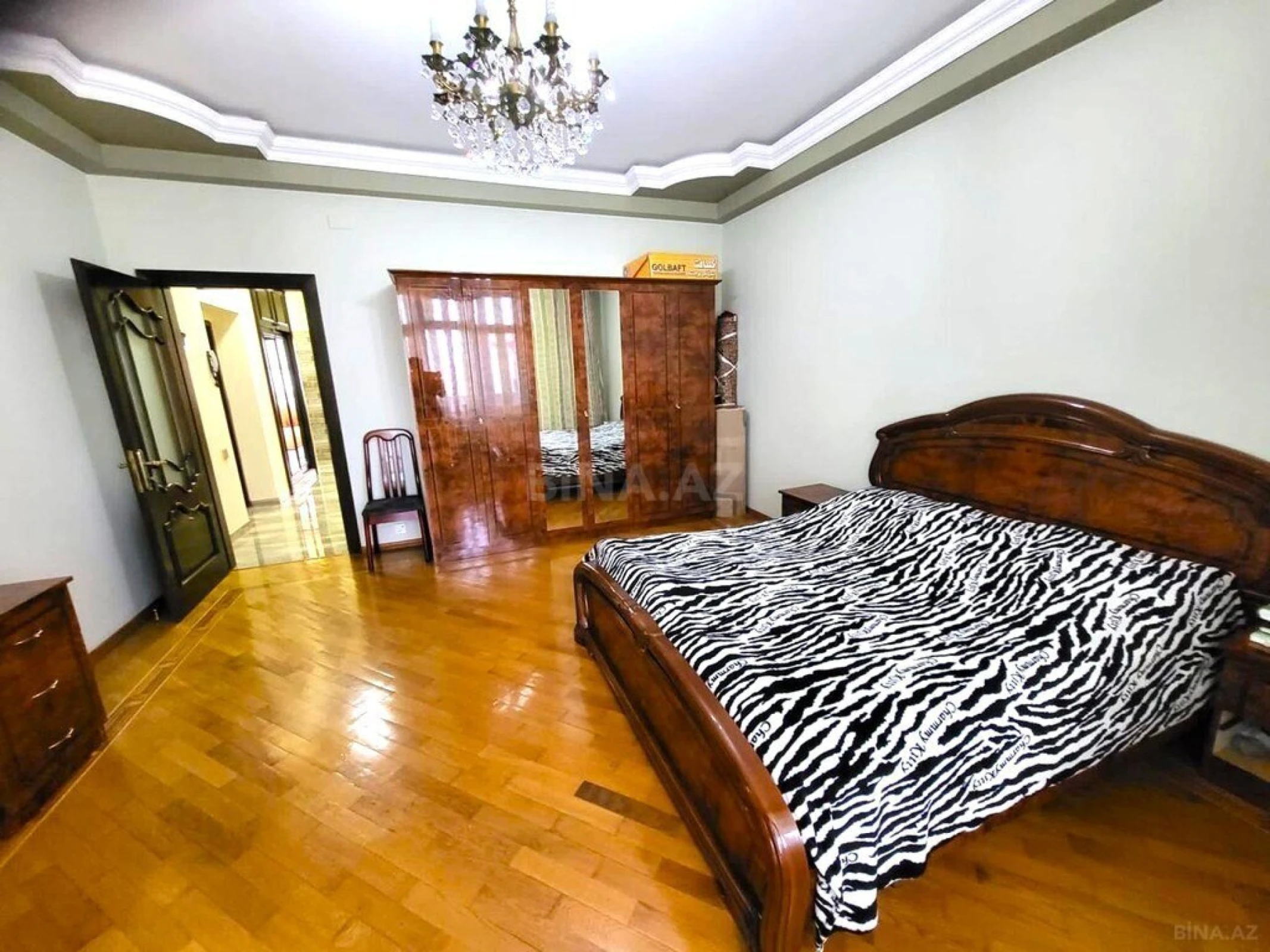Satılır 3 otaqlı mənzil 115 m²