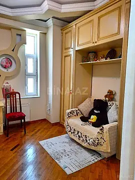 Satılır 3 otaqlı mənzil 115 m²