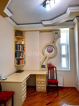 Satılır 3 otaqlı mənzil 115 m²