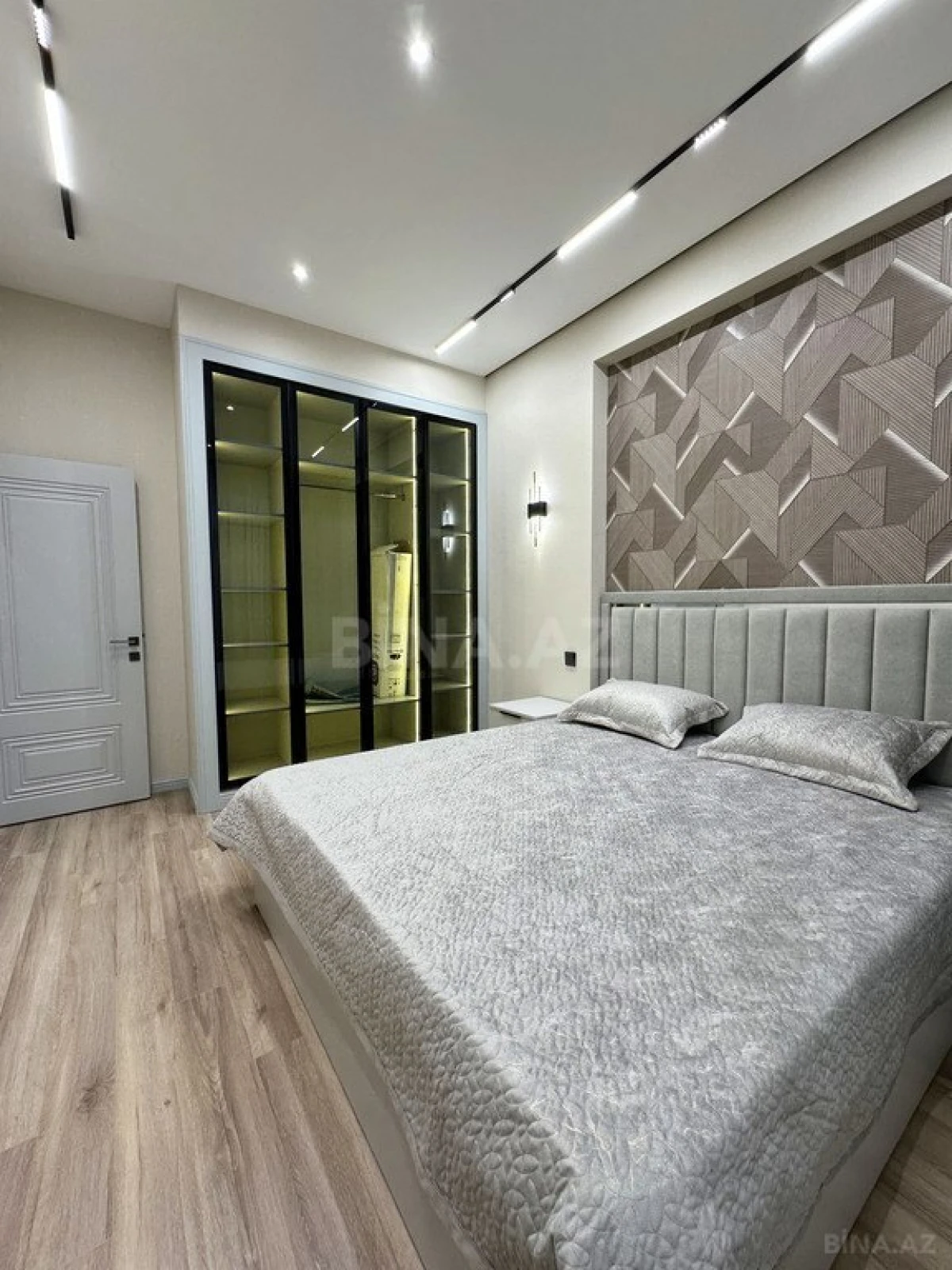 Satılır 3 otaqlı mənzil 85 m²