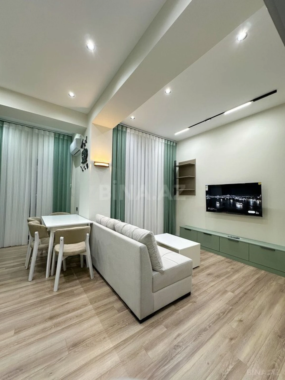 Satılır 3 otaqlı mənzil 85 m²