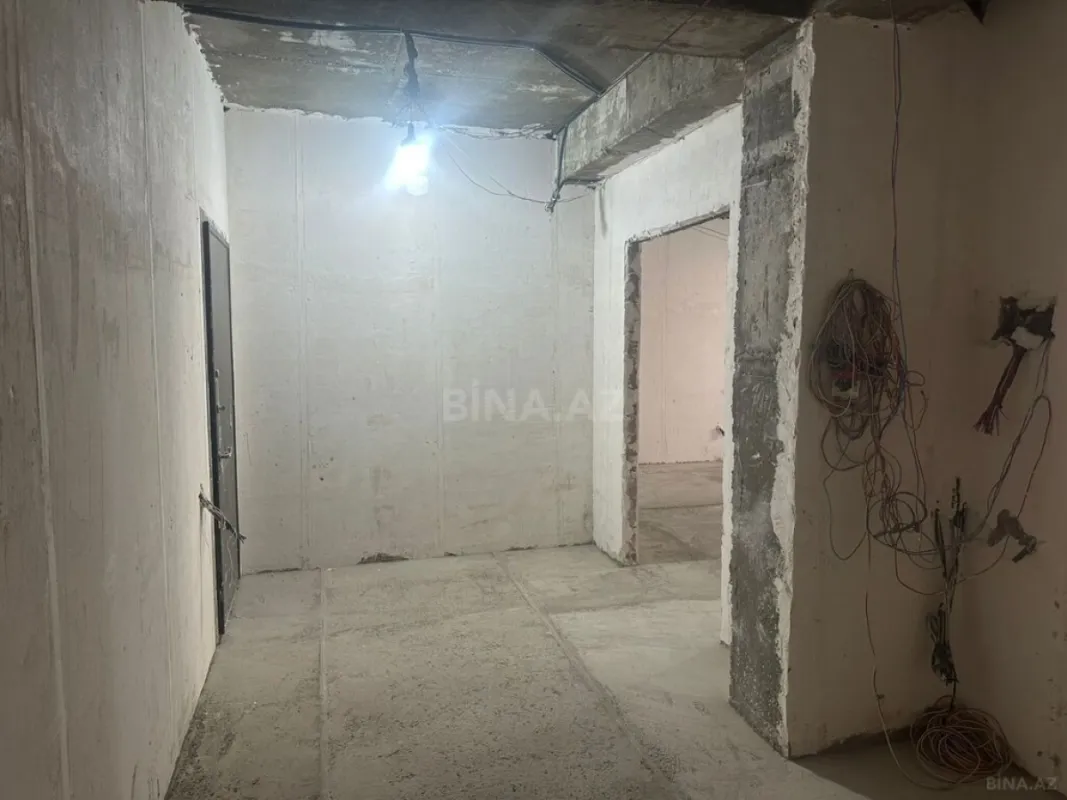 Satılır 3 otaqlı mənzil 124 m²