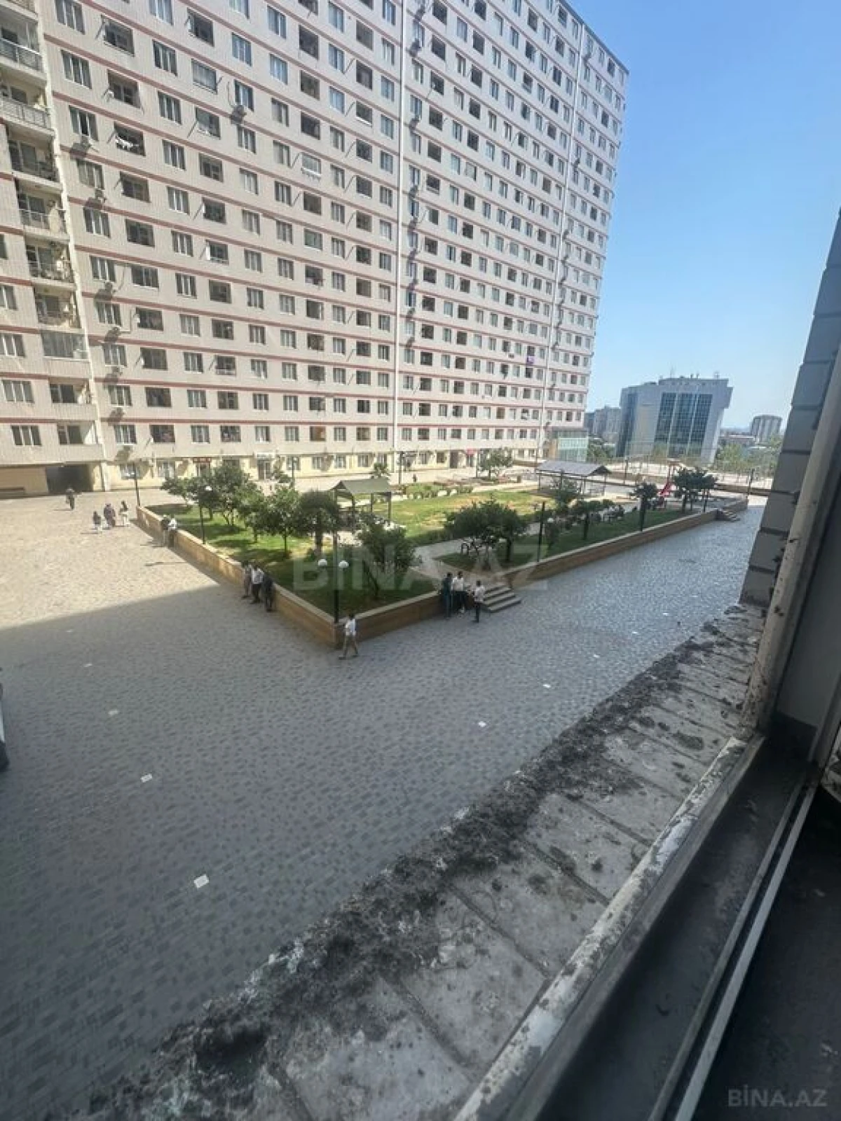 Satılır 3 otaqlı mənzil 124 m²