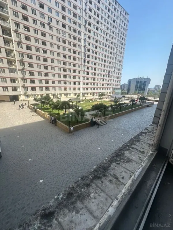 Satılır 3 otaqlı mənzil 124 m²