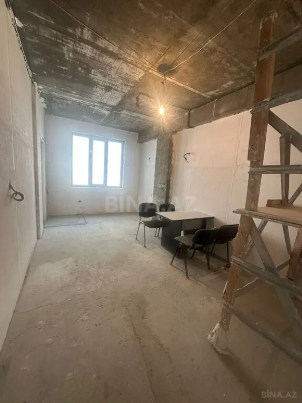 Satılır 3 otaqlı mənzil 124 m²