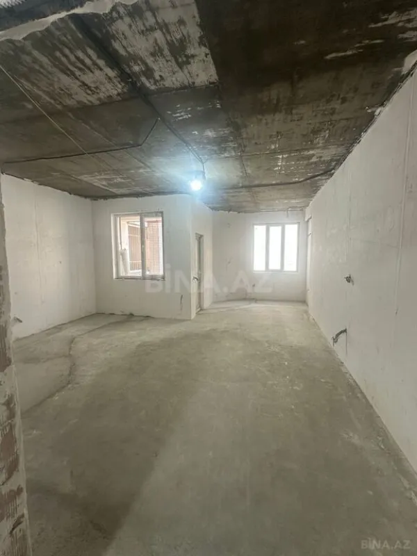 Satılır 3 otaqlı mənzil 124 m²