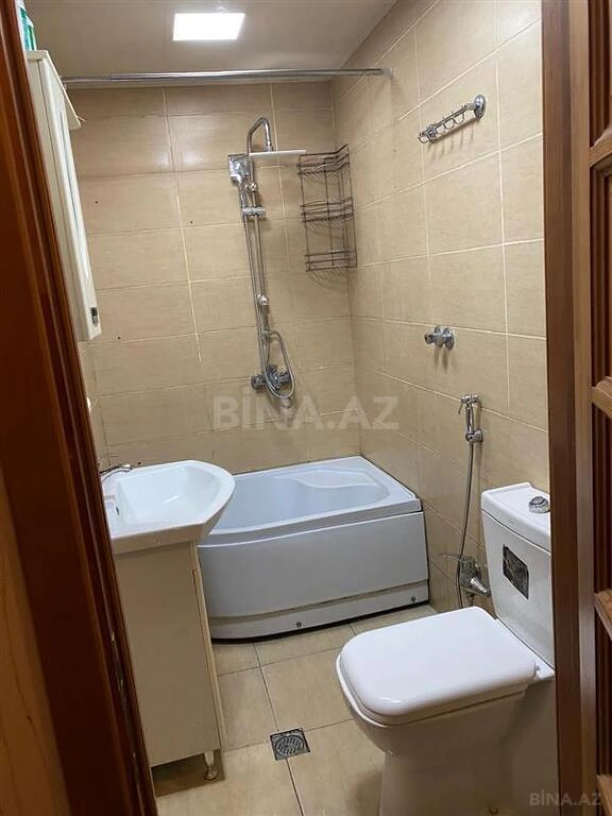 Kirayə verilir 3 otaqlı mənzil 73 m²