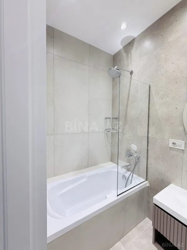Kirayə verilir 3 otaqlı mənzil 140 m²
