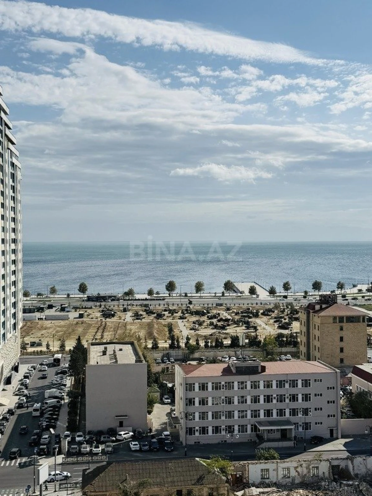 Kirayə verilir 3 otaqlı mənzil 140 m²