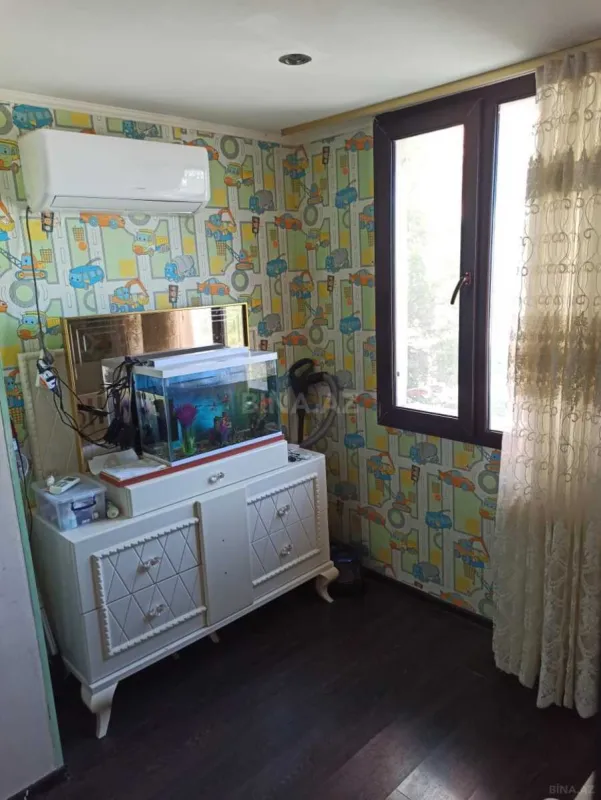 Satılır 3 otaqlı mənzil 83 m²
