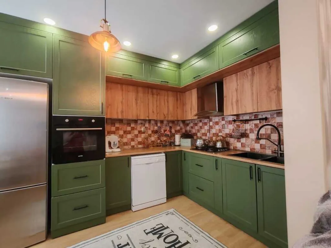 Satılır 3 otaqlı mənzil 115 m²