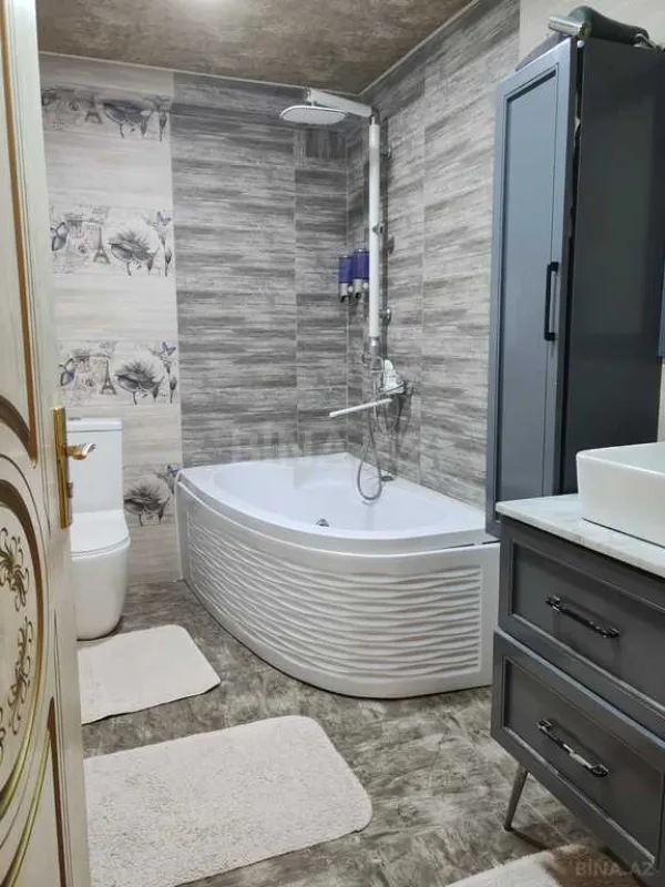 Satılır 3 otaqlı mənzil 115 m²