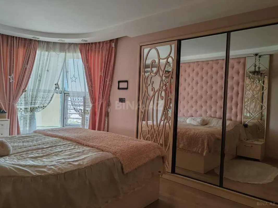 Satılır 3 otaqlı mənzil 115 m²