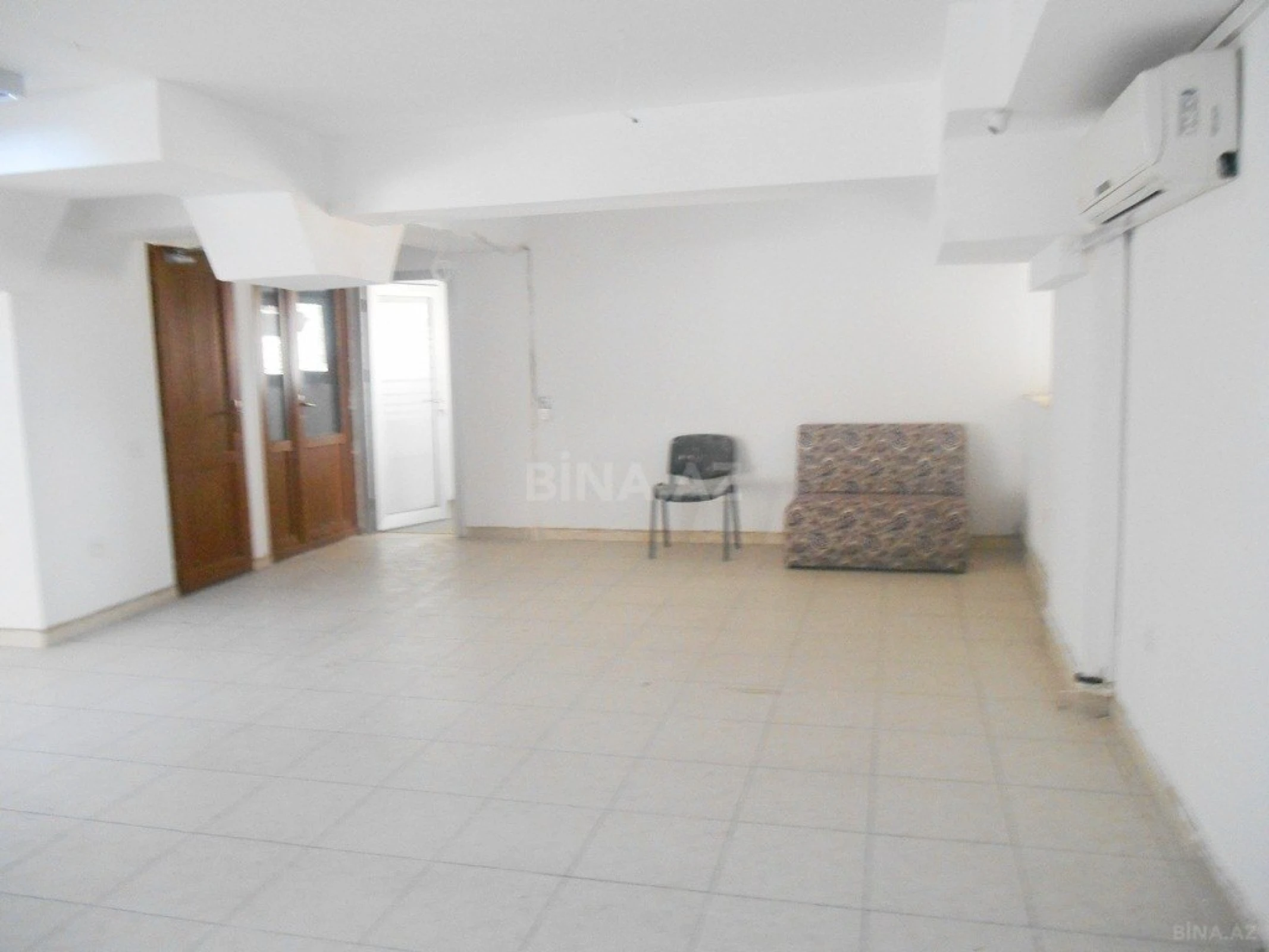 Satılır obyekt 140 m²