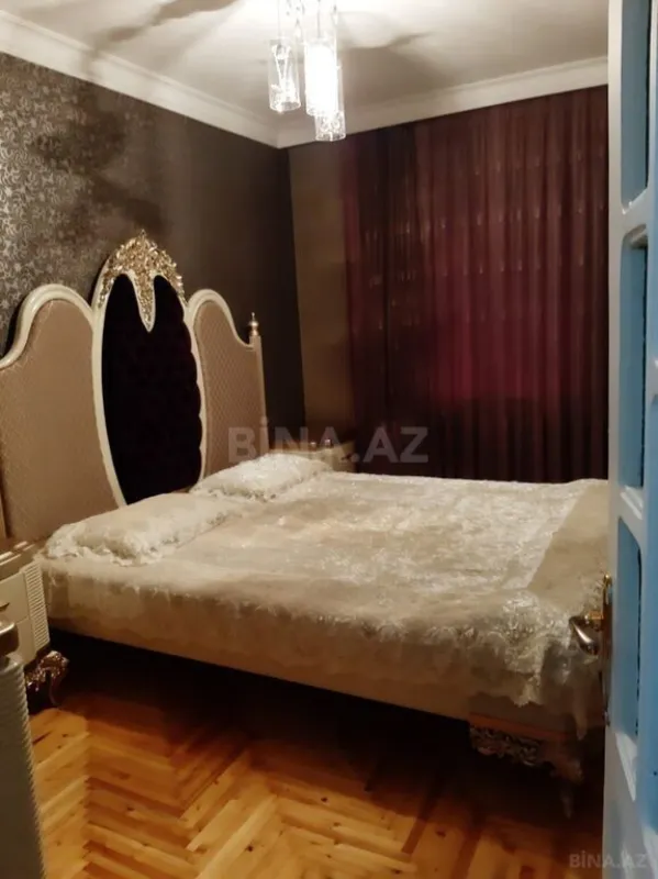 Satılır 4 otaqlı mənzil 85 m²