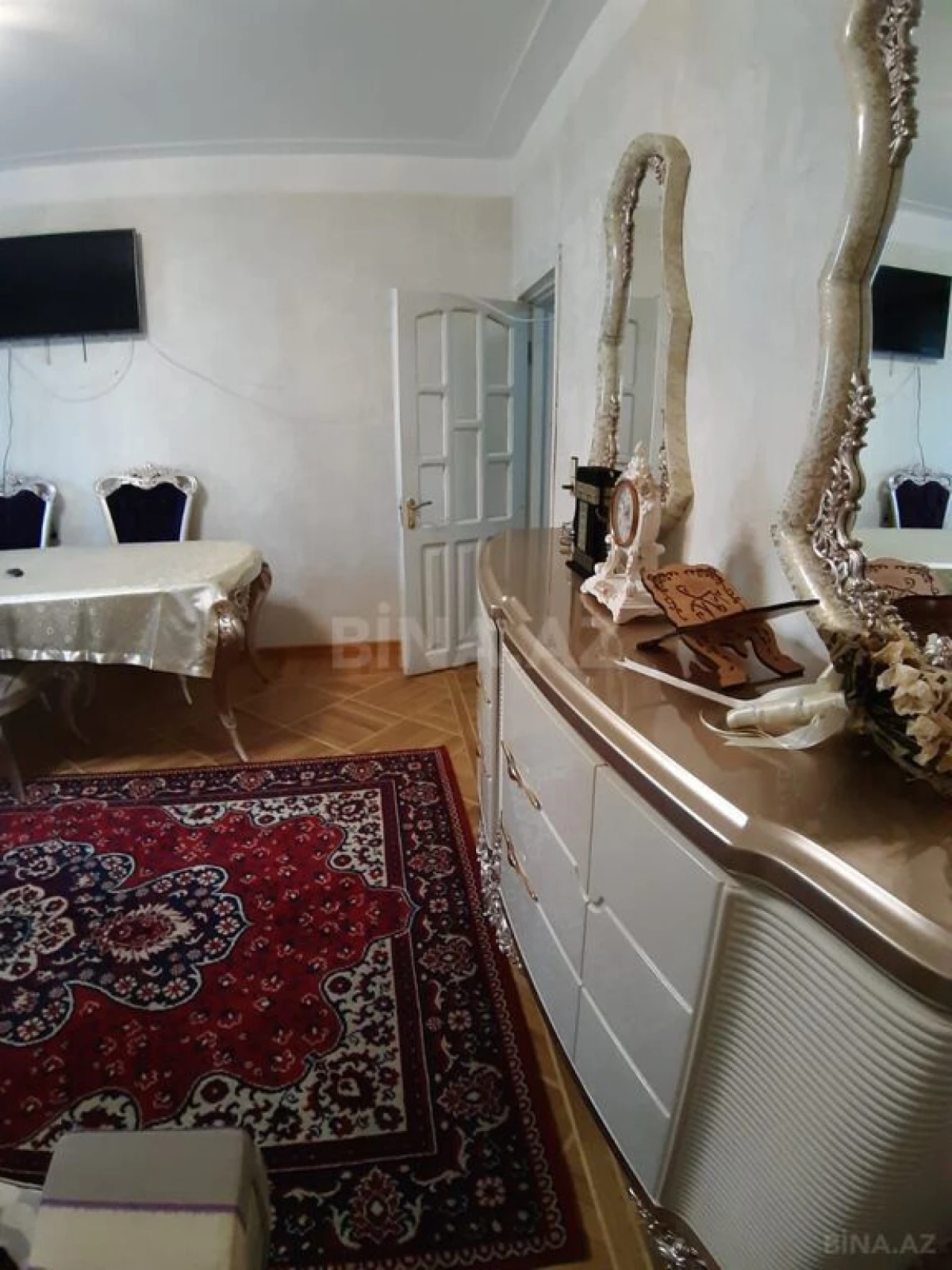 Satılır 4 otaqlı mənzil 85 m²