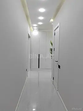 Satılır 3 otaqlı mənzil 151 m²