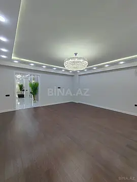 Satılır 3 otaqlı mənzil 151 m²