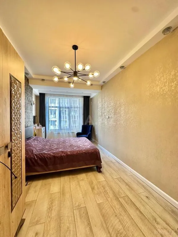 Satılır 2 otaqlı mənzil 105 m²