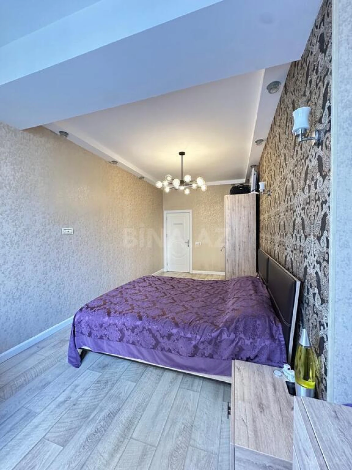 Satılır 2 otaqlı mənzil 105 m²