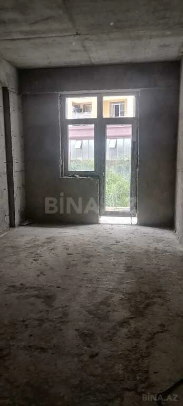 Satılır 3 otaqlı mənzil 139.3 m²