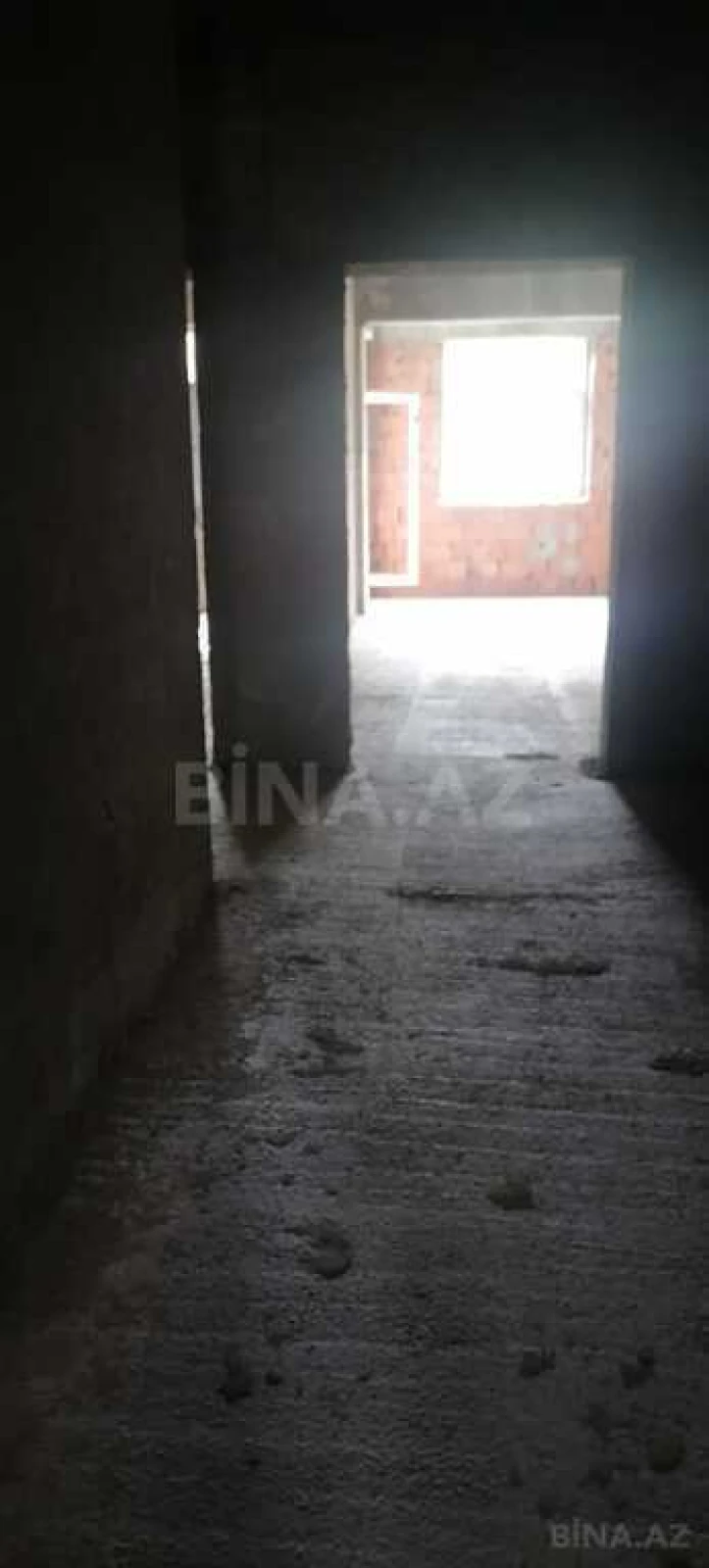 Satılır 3 otaqlı mənzil 139.3 m²