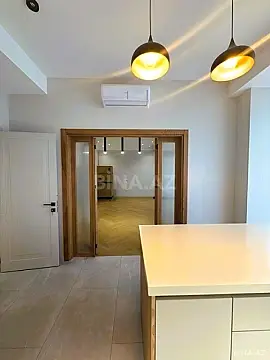 Satılır 3 otaqlı mənzil 145 m²