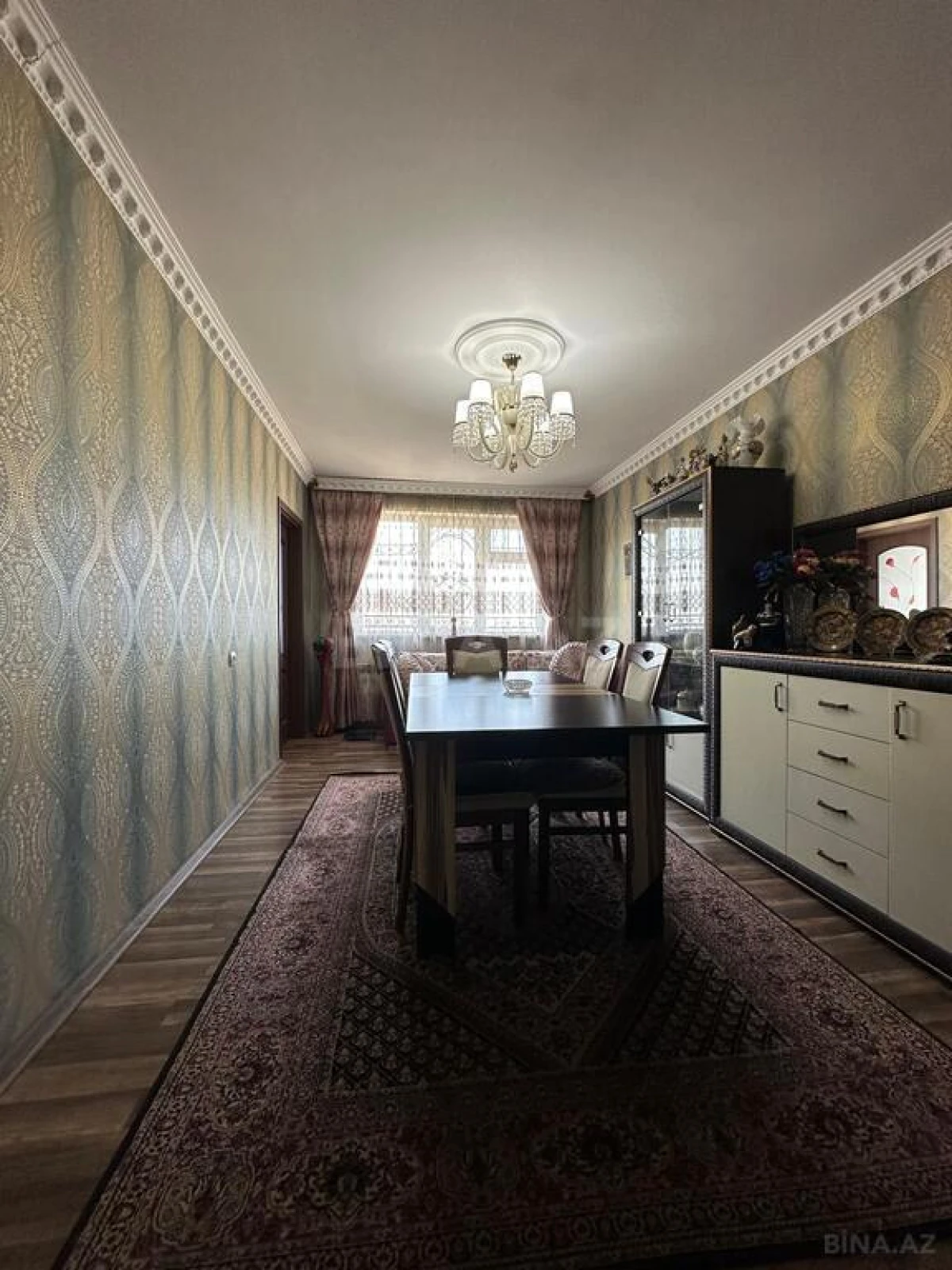 Satılır 7 otaqlı mənzil 140 m²