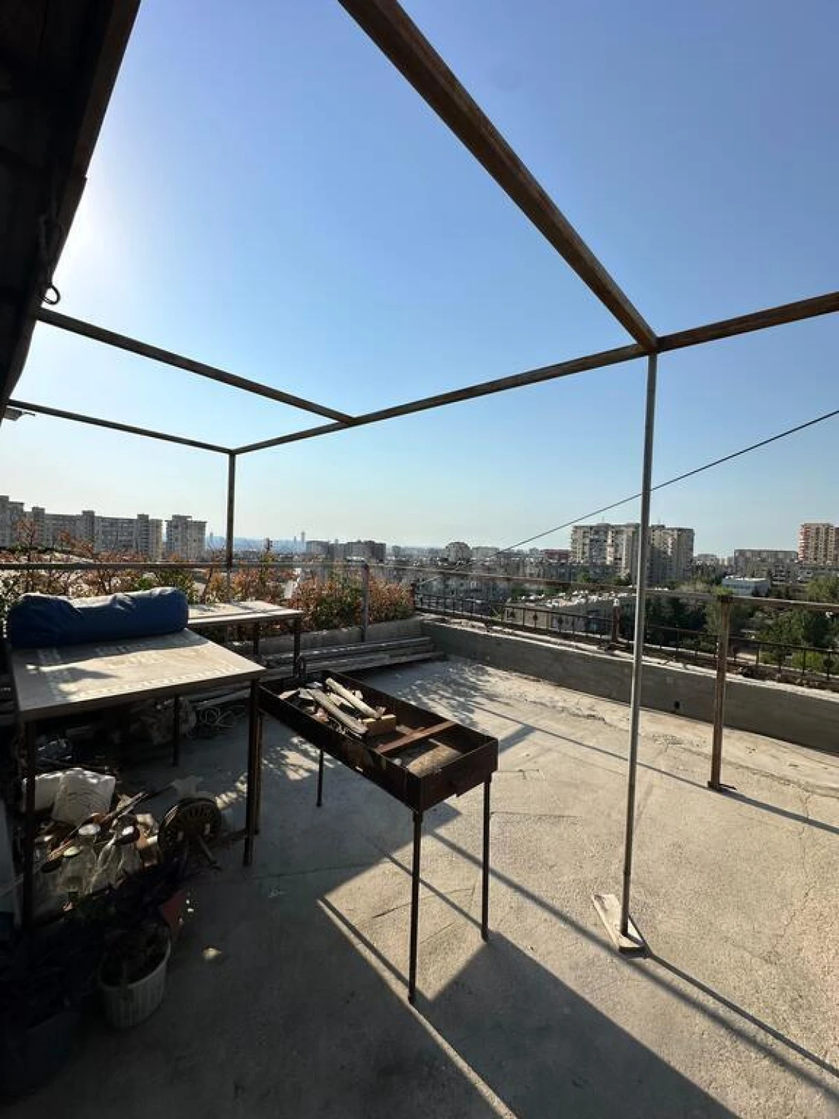 Satılır 7 otaqlı mənzil 140 m²