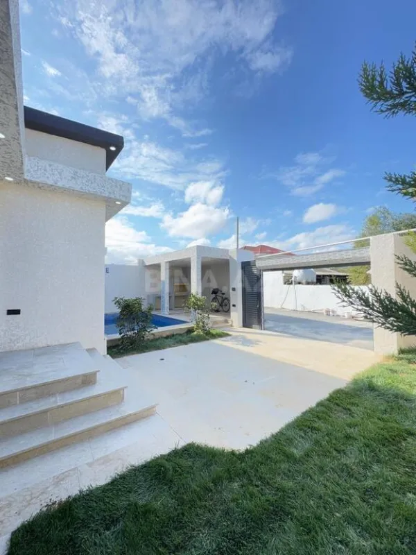 Satılır 4 otaqlı həyət evi 170 m²