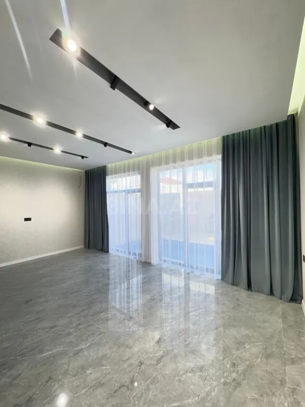 Satılır 4 otaqlı həyət evi 170 m²