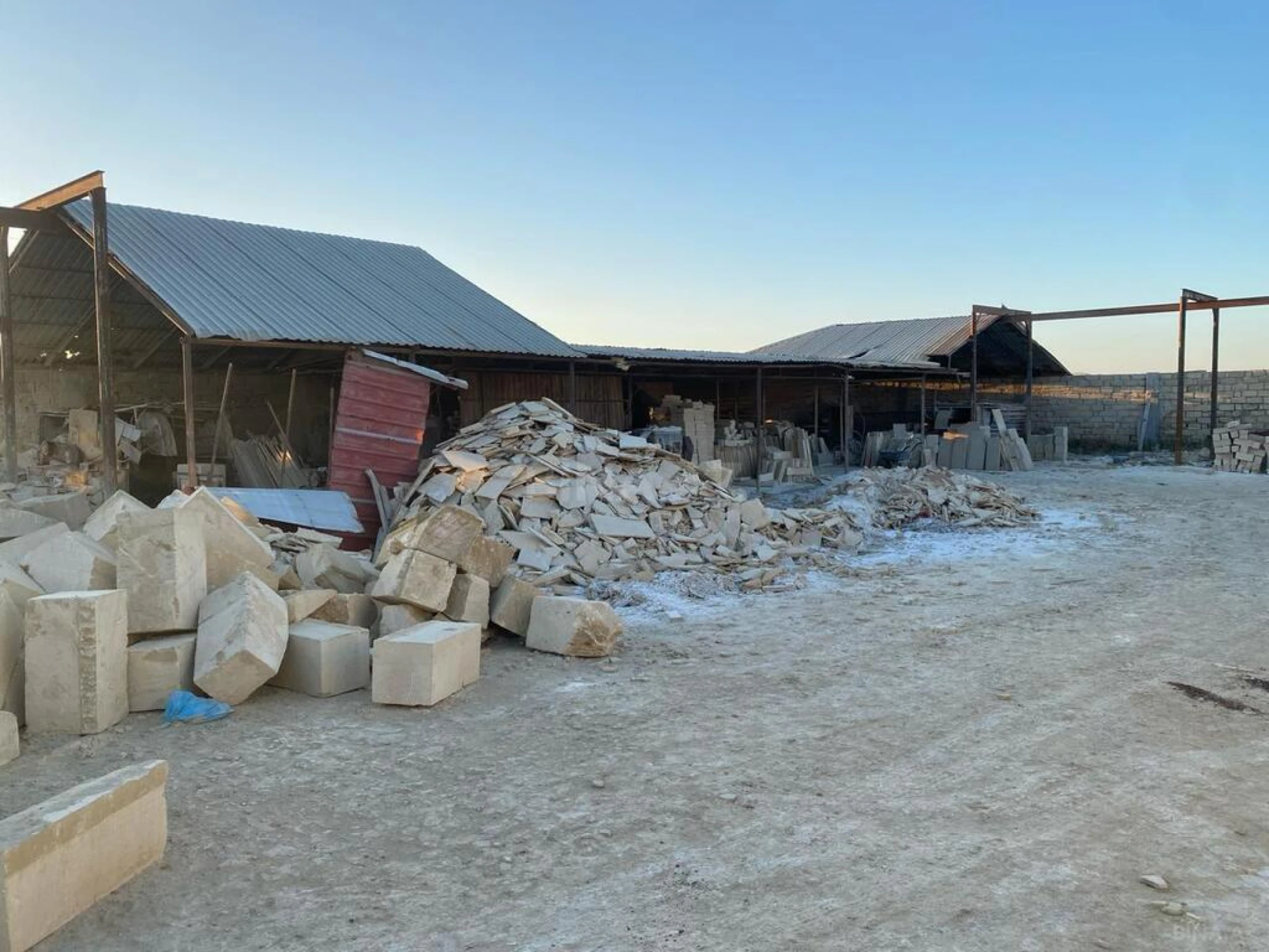 Satılır obyekt 22 m²