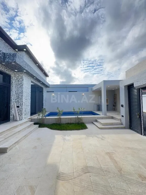 Satılır 4 otaqlı həyət evi 150 m²