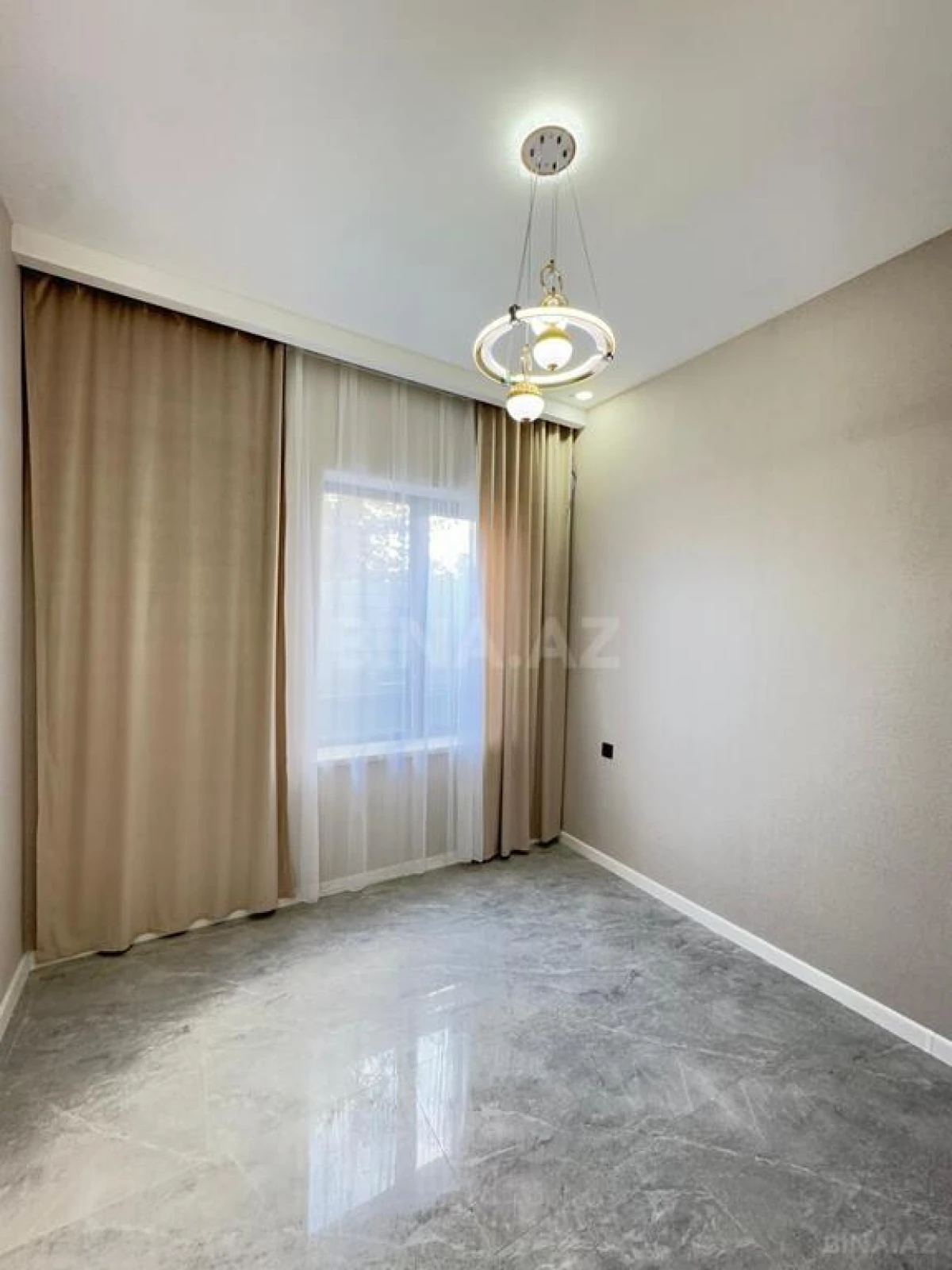 Satılır 4 otaqlı həyət evi 150 m²