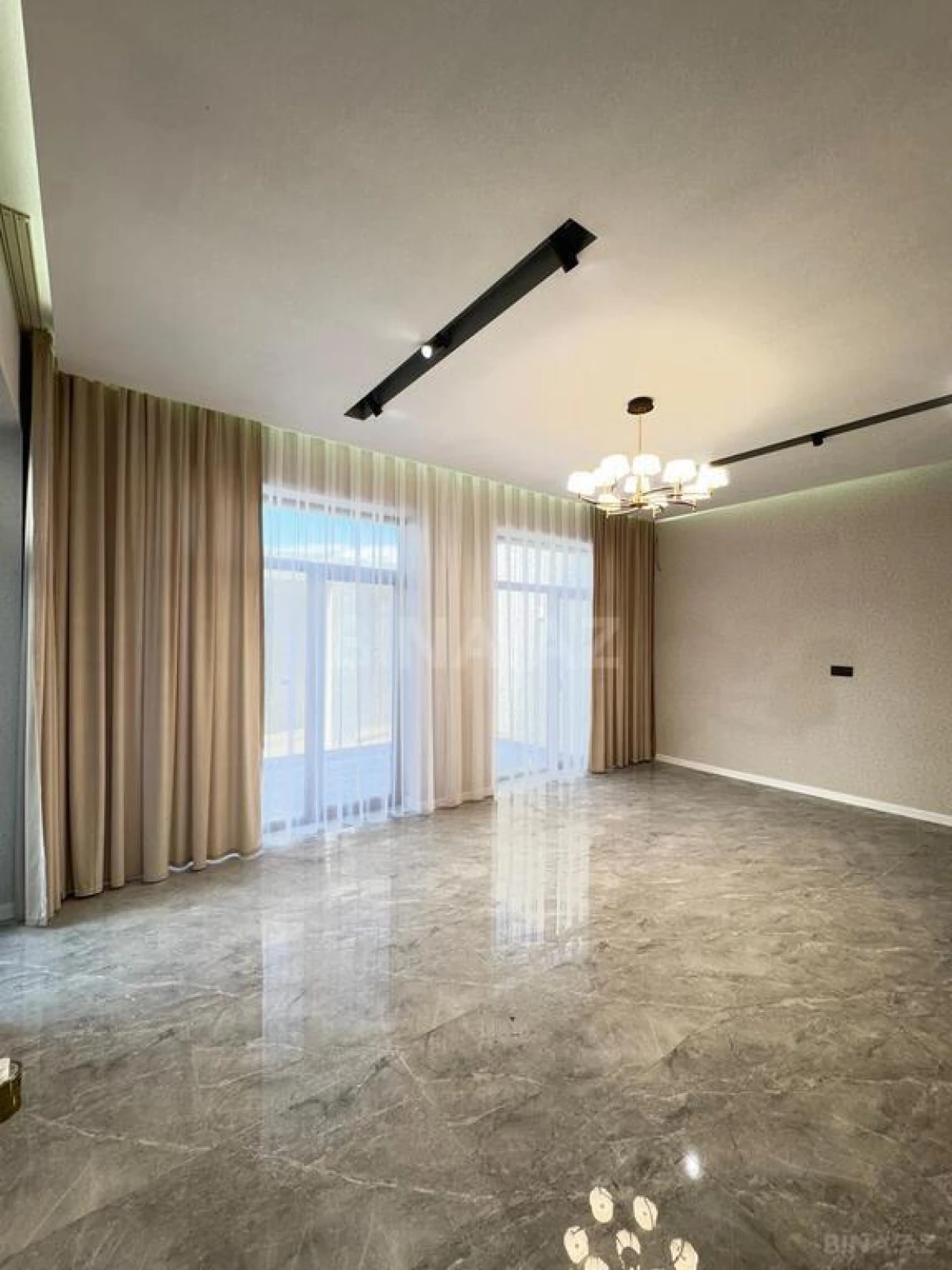 Satılır 4 otaqlı həyət evi 150 m²