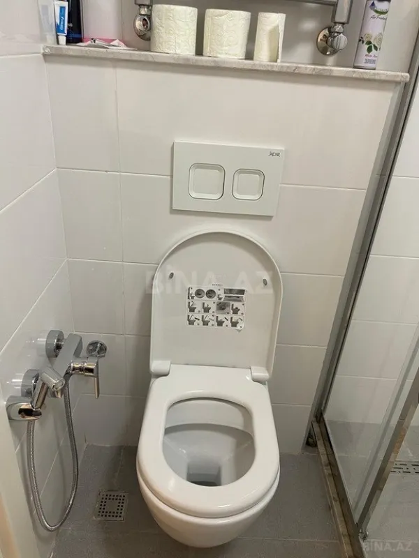 Satılır 3 otaqlı mənzil 104 m²