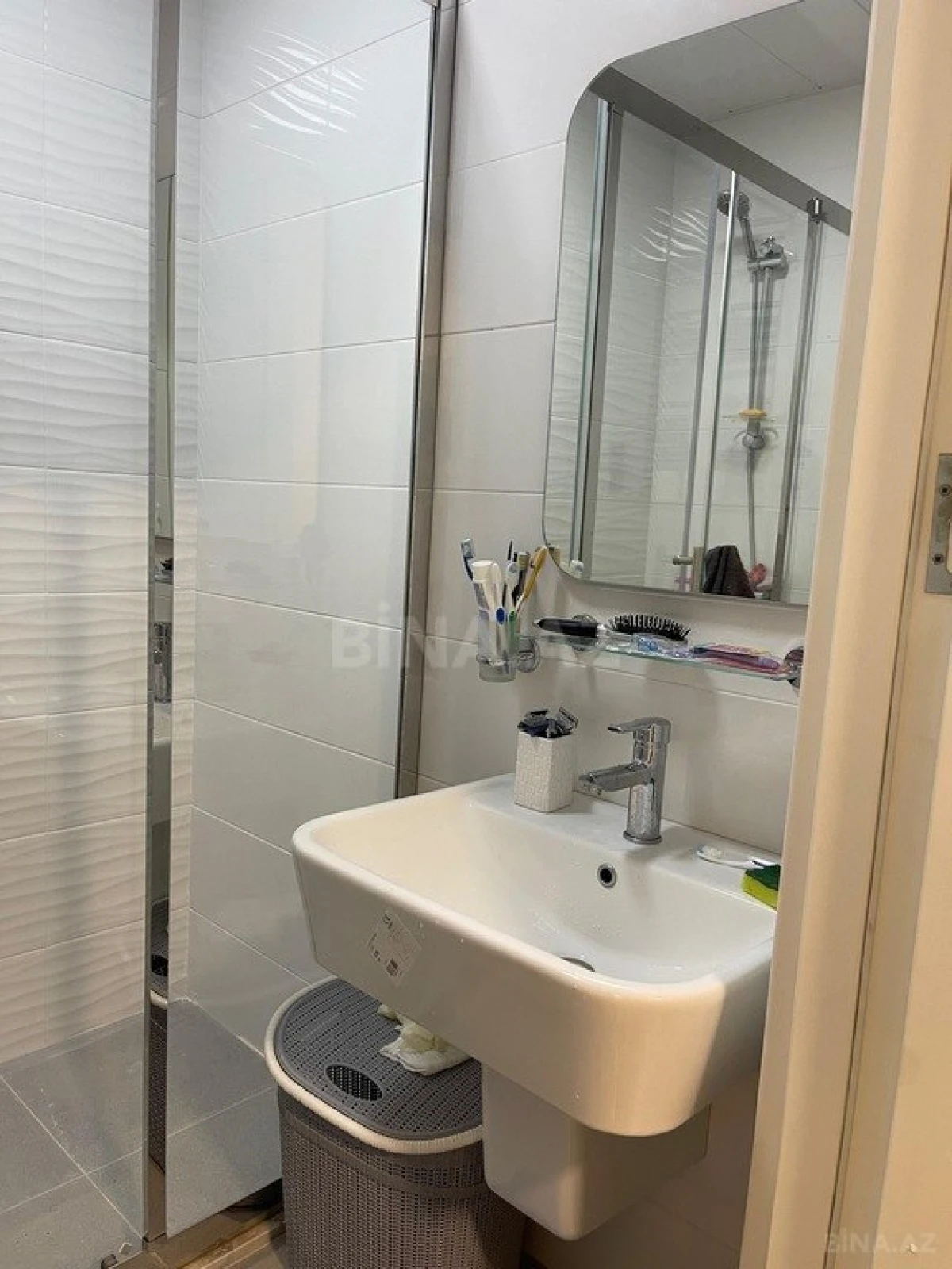 Satılır 3 otaqlı mənzil 104 m²